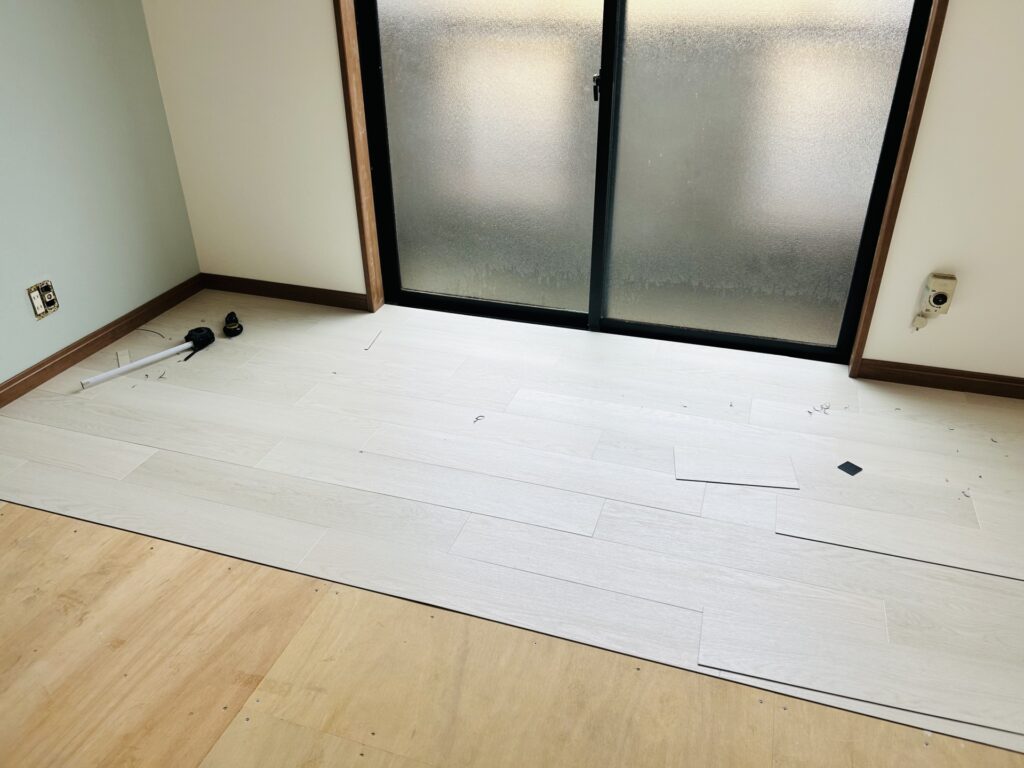 フロアタイル張り替えの費用